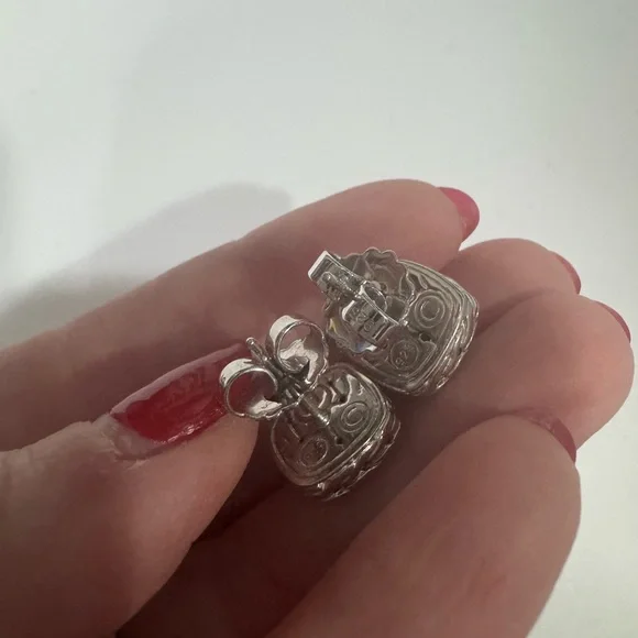 John Hardy Classic Chain Silver and Black Sapphire Earrings - Picture 6 of 9